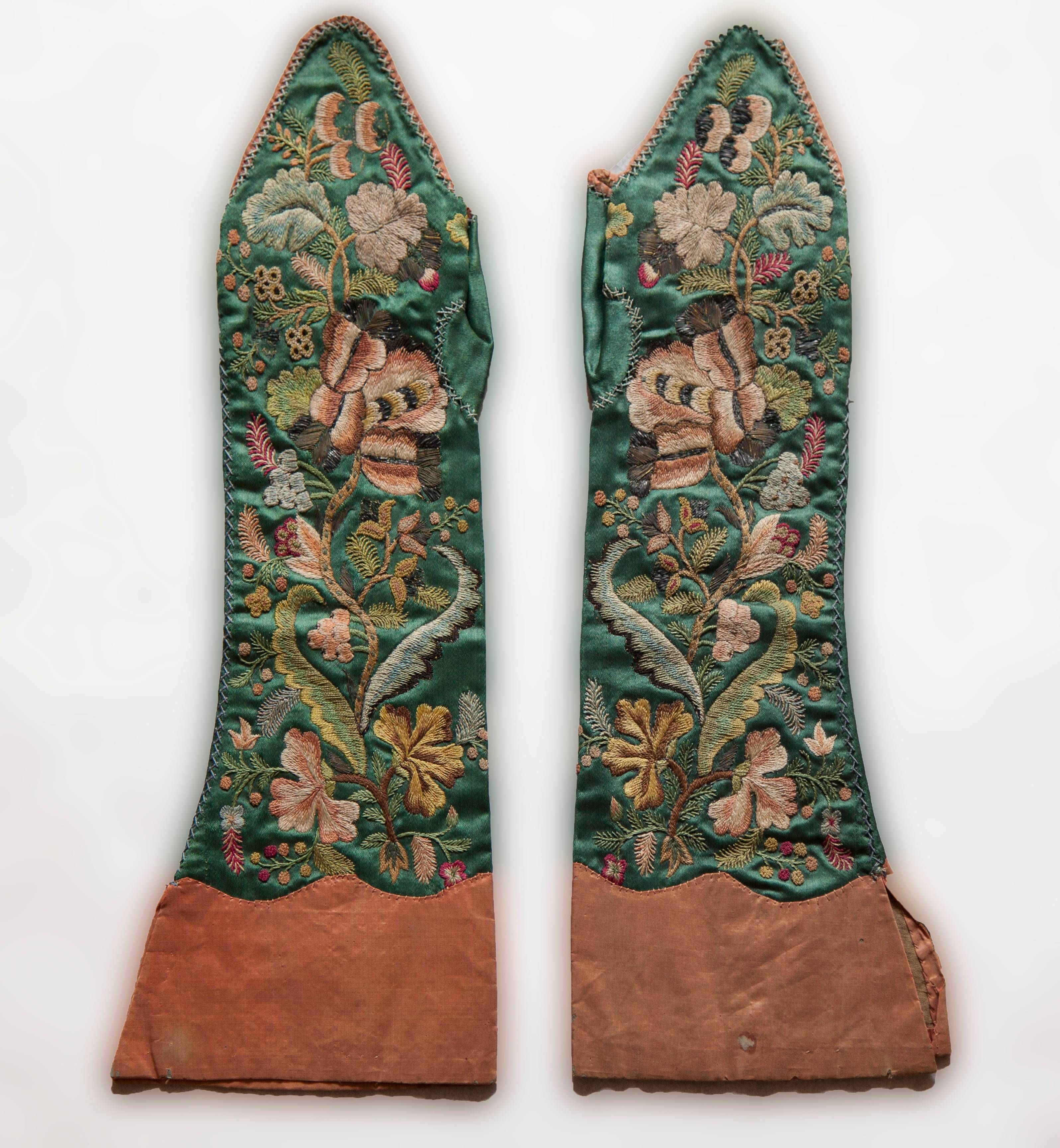 Image from the book from "The Scent of Beauty. Leonardo da Vinci Between Fashion and Style"