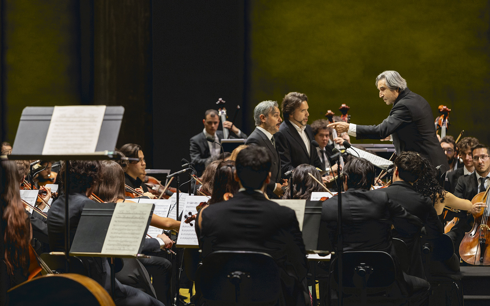 Inside Muti’s practice, precision and collective rhythm echo the same meticulous craftsmanship found in couture ateliers.