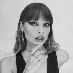 Alice braglia 250x250