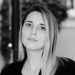 Vittoria Scotto Di Carlo 250x250