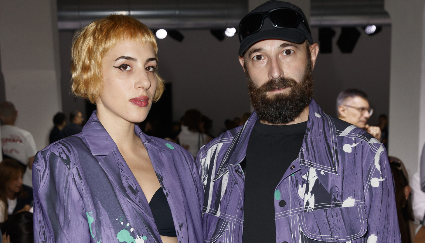 GALLERY FRONT ROW 0000 FRONT ROW AG36551