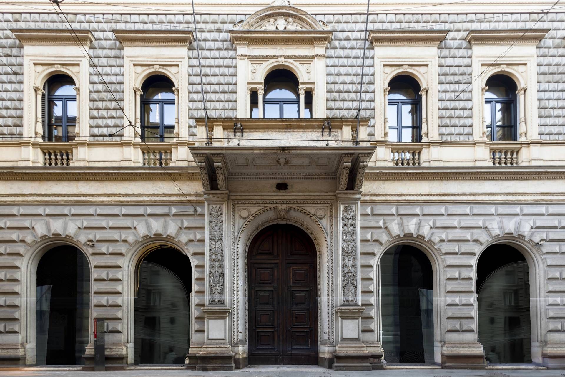 Marangoni Via meravigli frontale classico OK