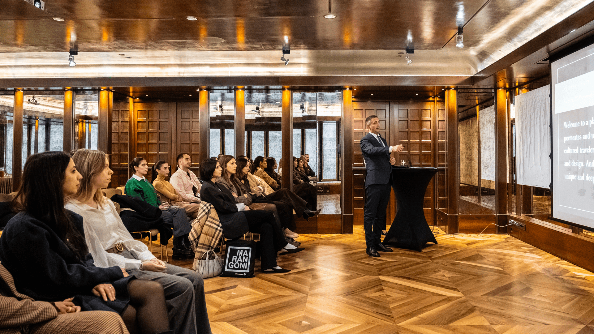 Photo 2   PARK HYATT