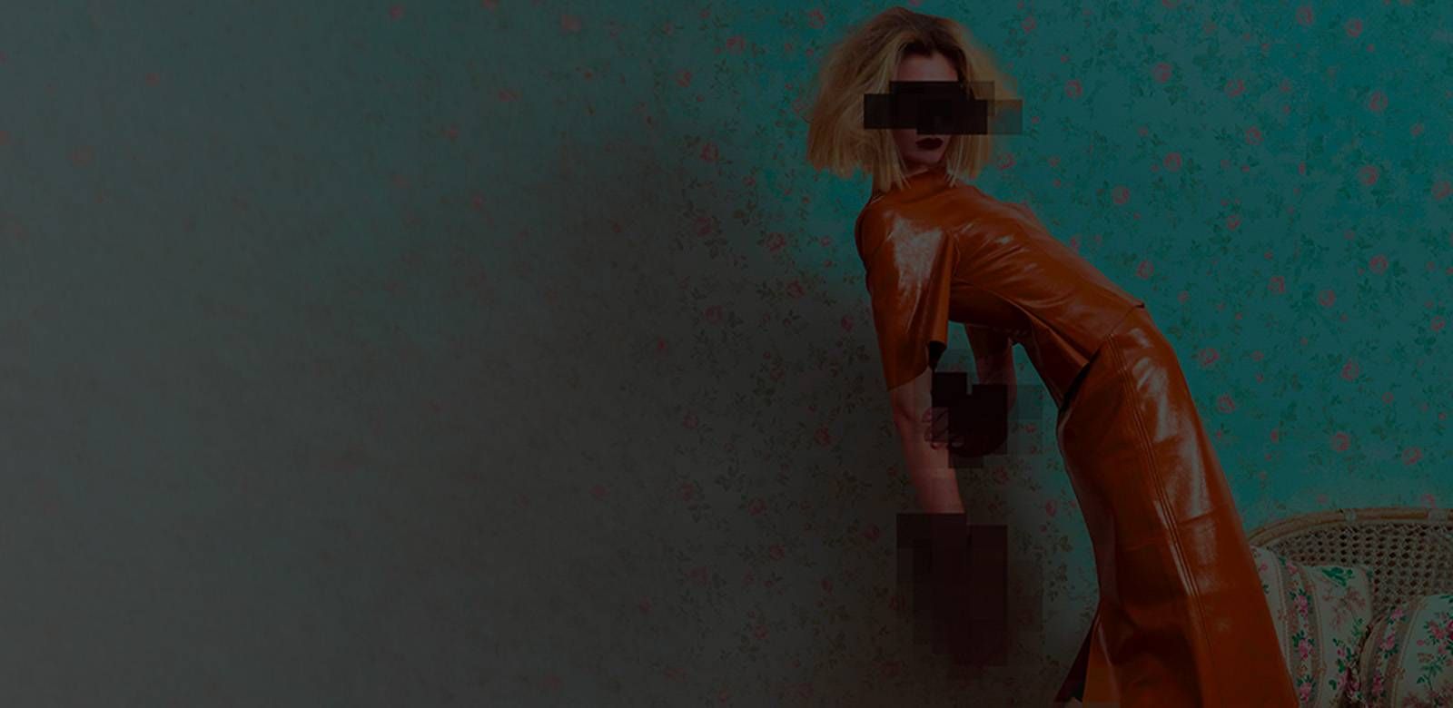 hero banner desk iac