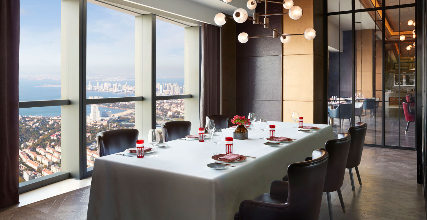 Restaurant at the St. Regis Qingdao in Shenzhen