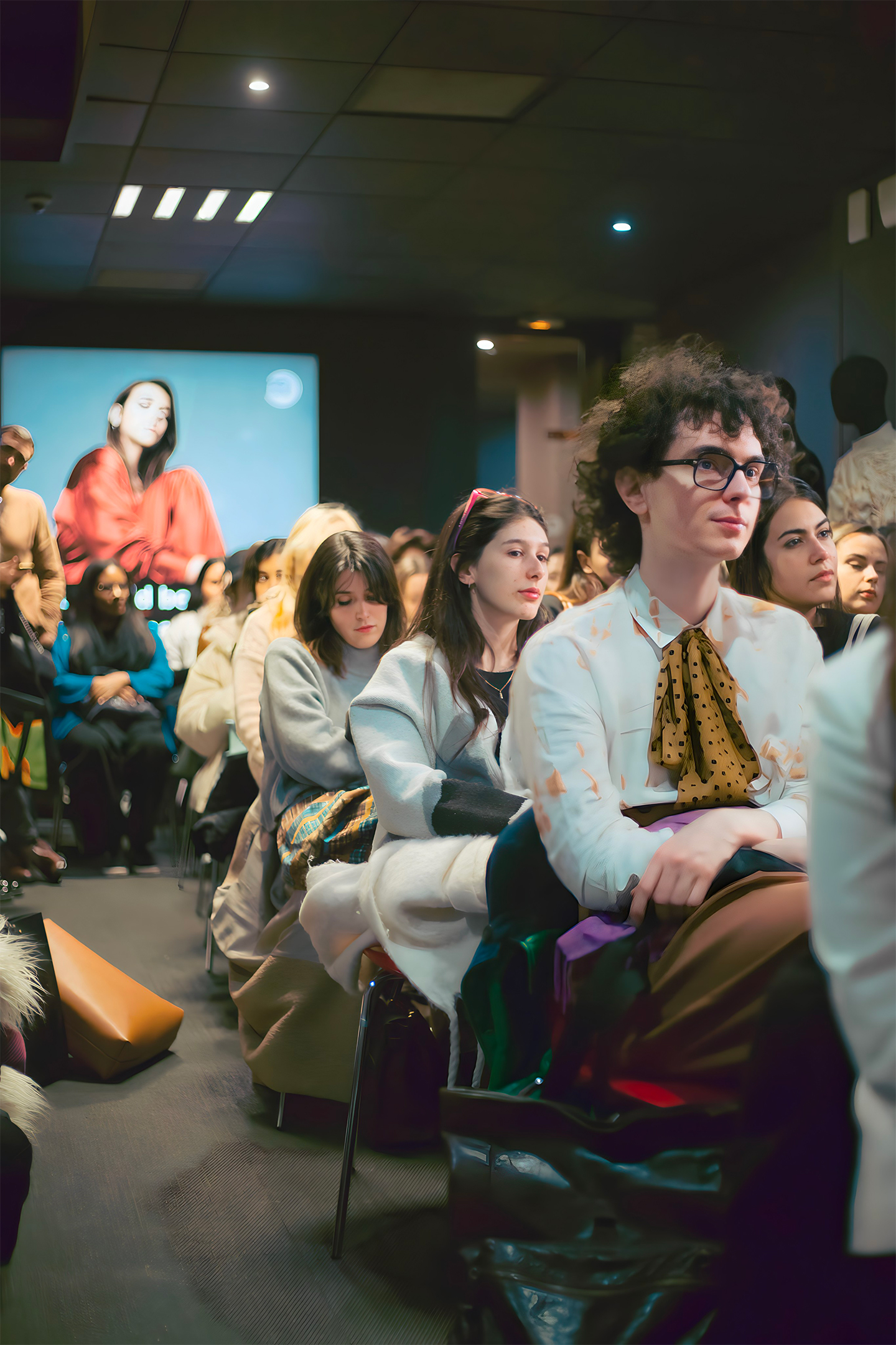 Students engaging in a conversation on responsible initiatives within the high-end market, hosted at Istituto Marangoni Paris