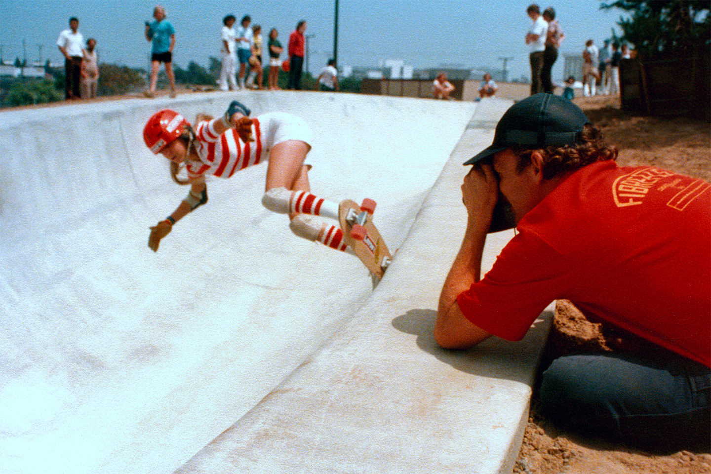 Laura Thornhill, backside kick turn Torrance, 1977. Photograph by Jim Goodrich. Image Courtesy of The Design Museum