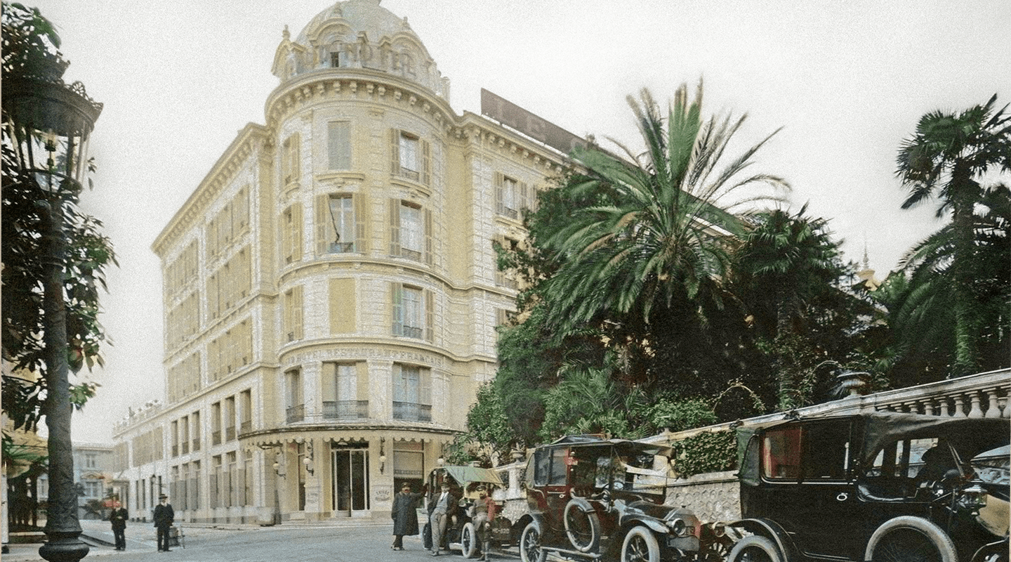 Monte Carlo’s grand hotel heritage inspires Moëhr’s revived universe, where historic luxury, childhood memories and burlesque fantasy meet. Courtesy press office.