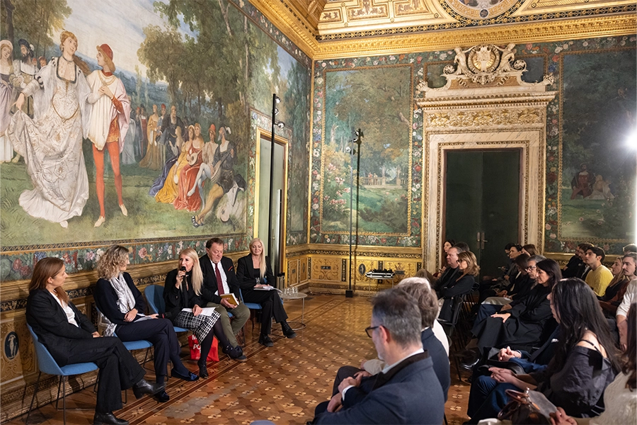 Journalist and Beauty Expert Francesca Delogu with the event&rsquo;s guest speakers at the book presentation in Via Meravigli, 7