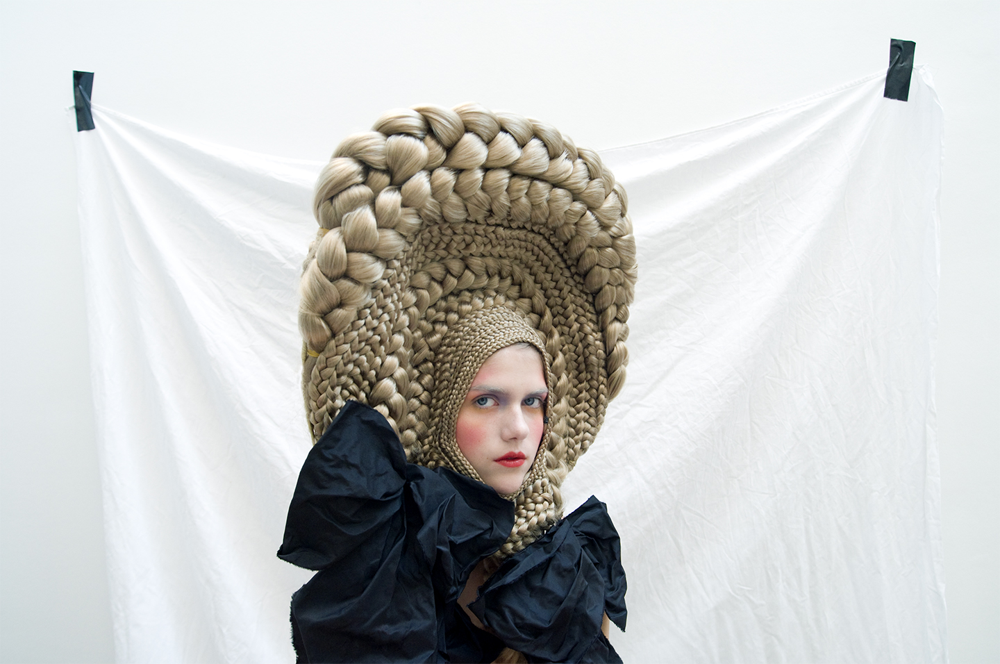 Marisol Suarez, Braided wig © Katrin Backes. Courtesy of Musée des Arts Décoratifs