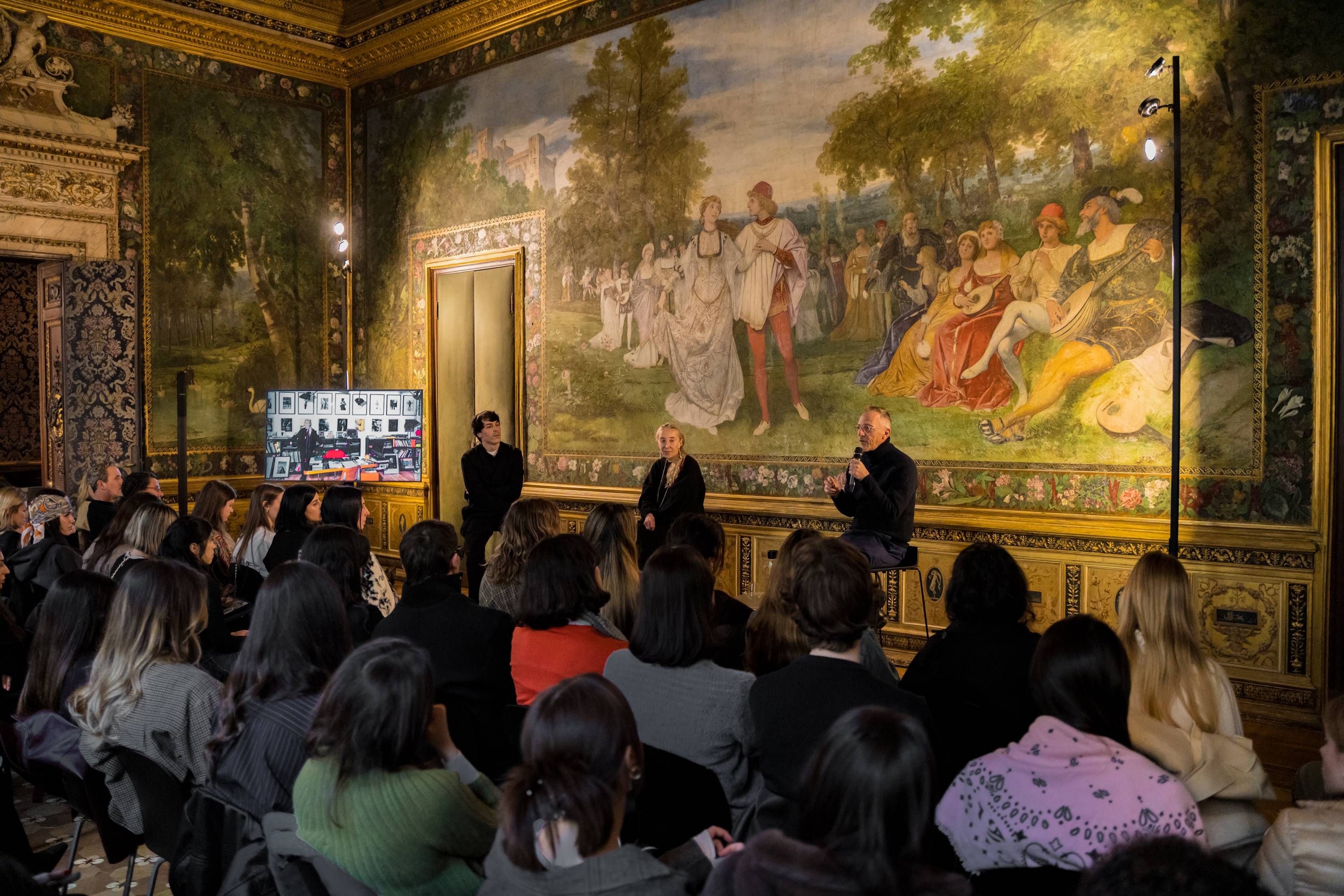 maze35 azzedine alaia fashion archives digital era 4