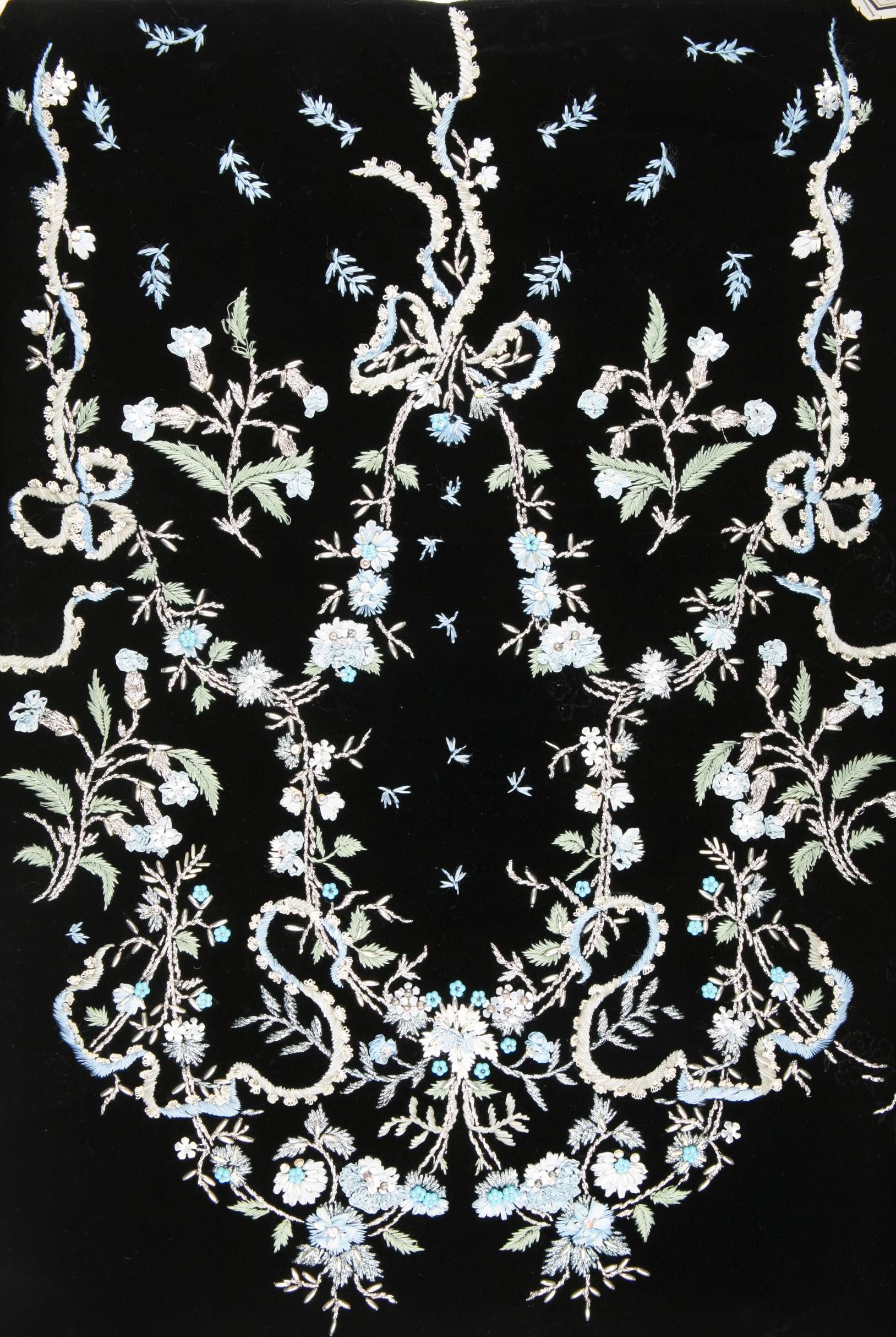 maze35 fashion exhibition palais galliera florals craftsmanship 2